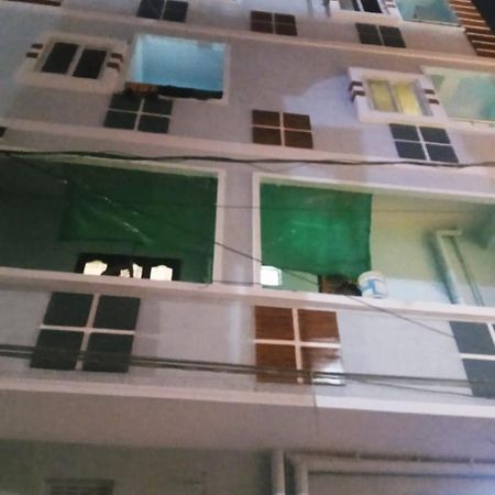 Dziire Service Apartment Хайдарабад Экстерьер фото