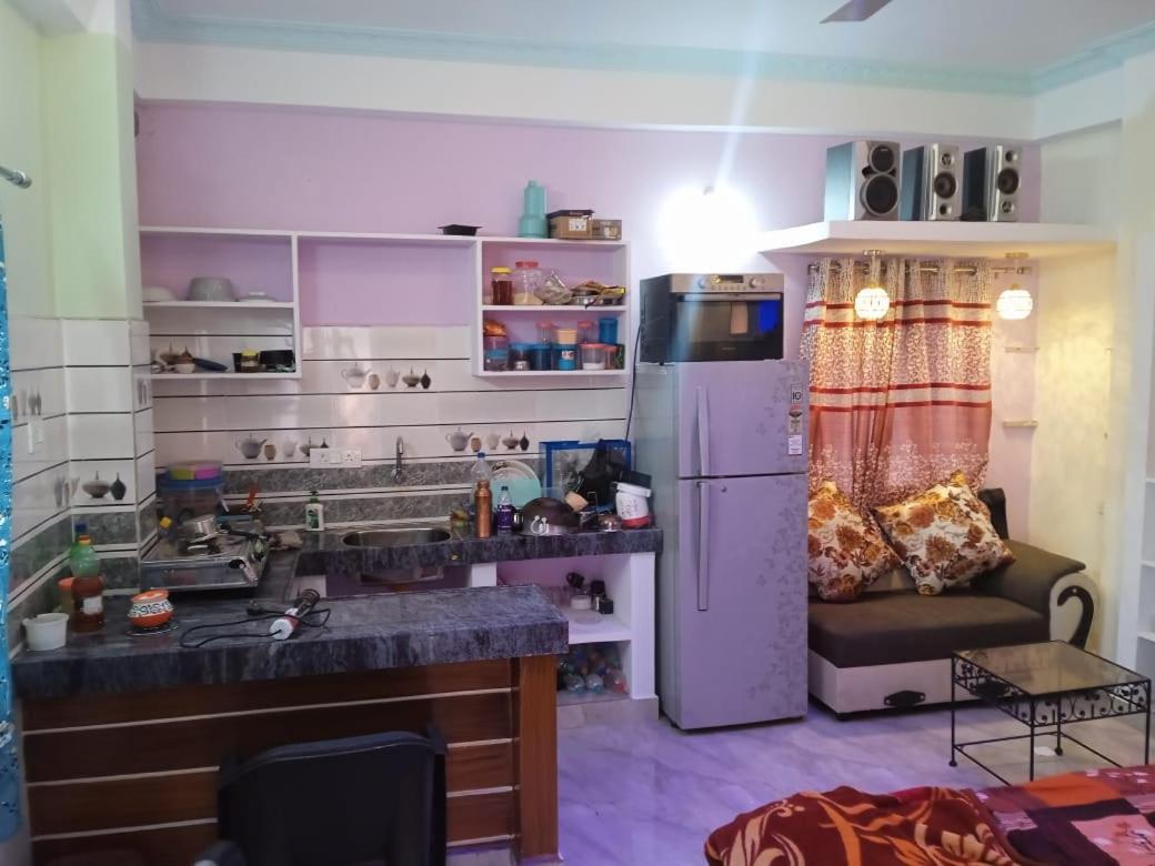 Dziire Service Apartment Хайдарабад Номер фото